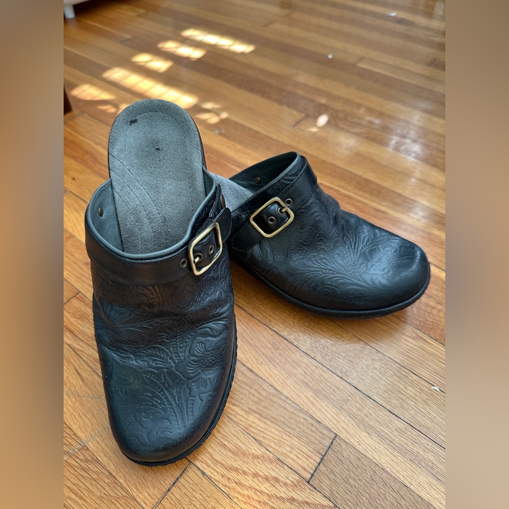 Nurture Black Embossed Leather Clogs with Buckle